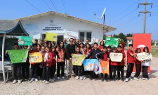 ÇİFTLİKKÖYLÜ ÖĞRENCİLER İNGİLİZCE DERSLERİNİ BARINAKTA YAPTI