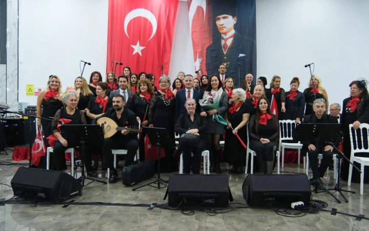 ÇİFTLİKKÖY’DE CUMHURİYET KONSERİ YAPILDI